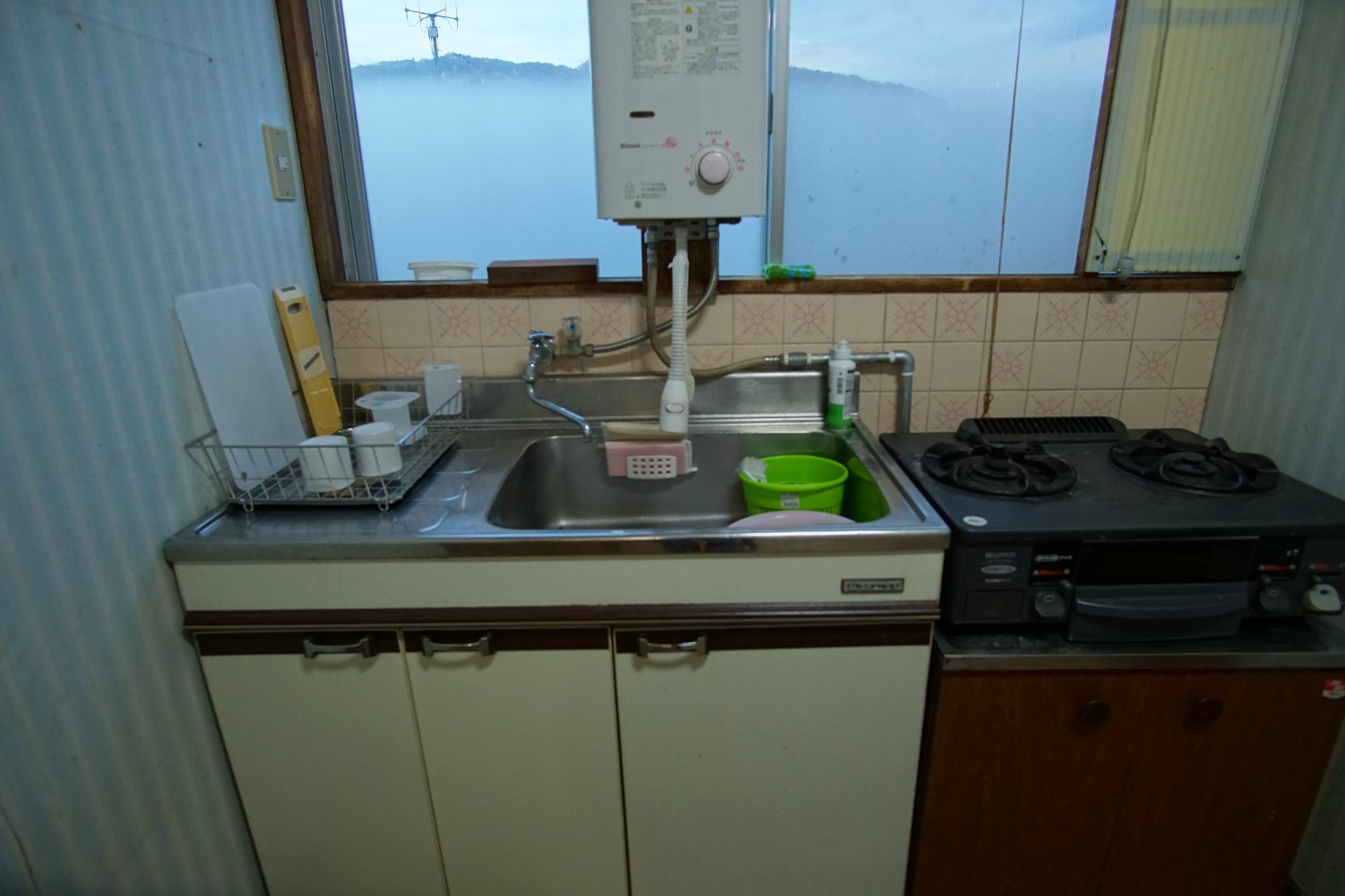 Hakuba Station Guesthouse En Exterior photo